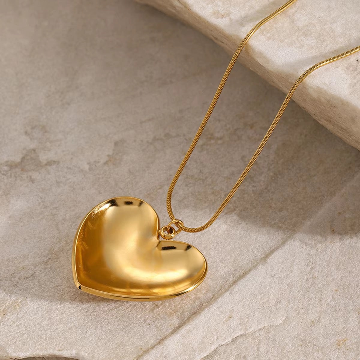 Amora Necklace EMVE Jewels