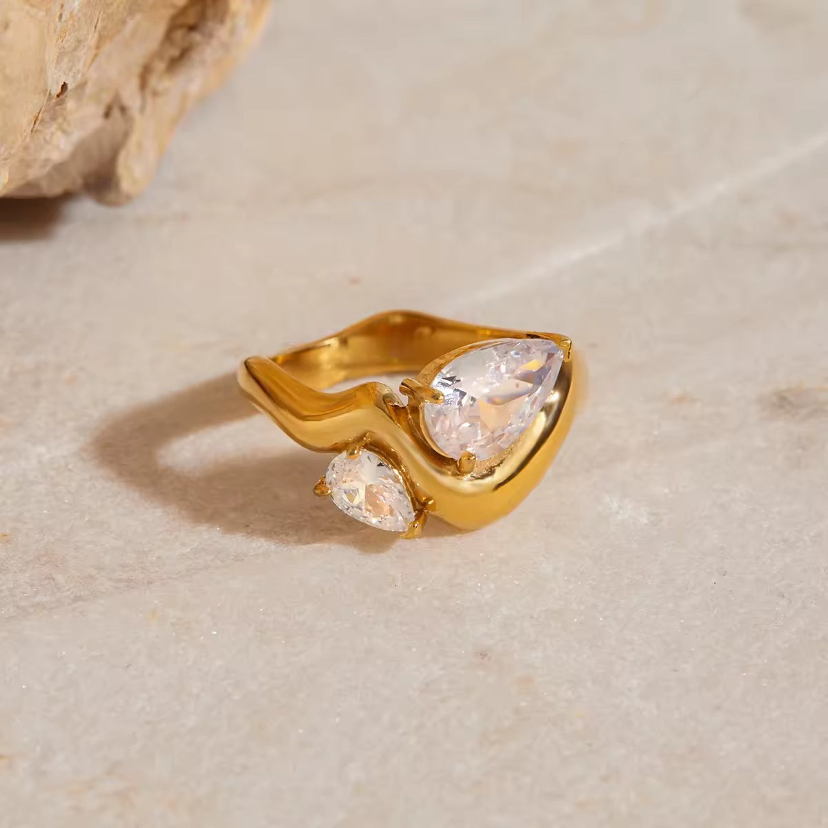 Halo Ring EMVE Jewels