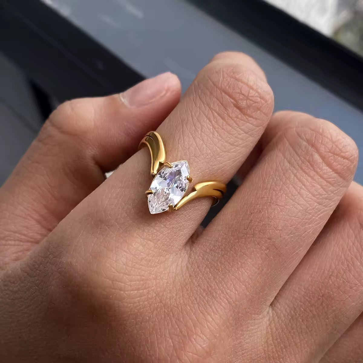 Elyra Ring EMVE Jewels