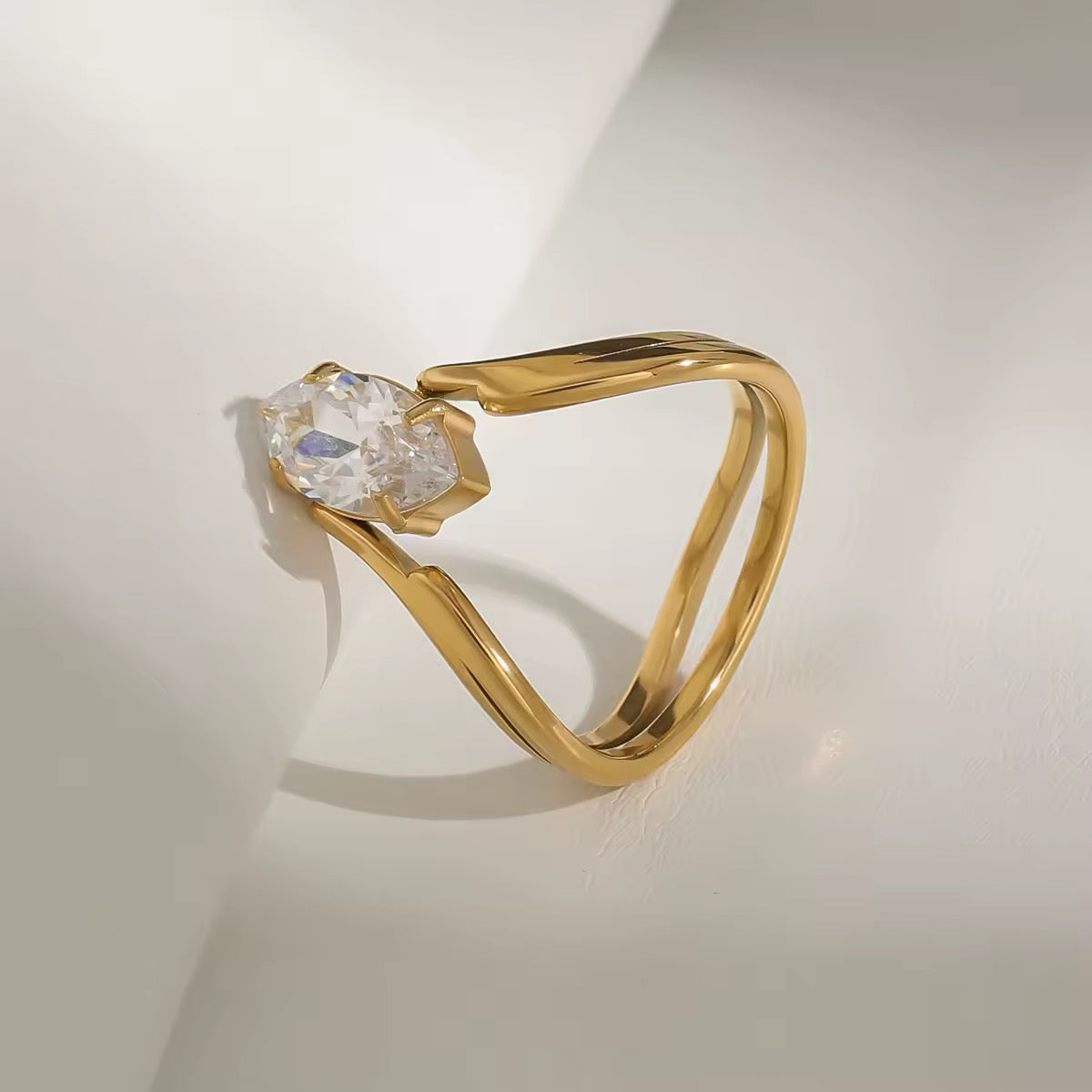 Elyra Ring EMVE Jewels