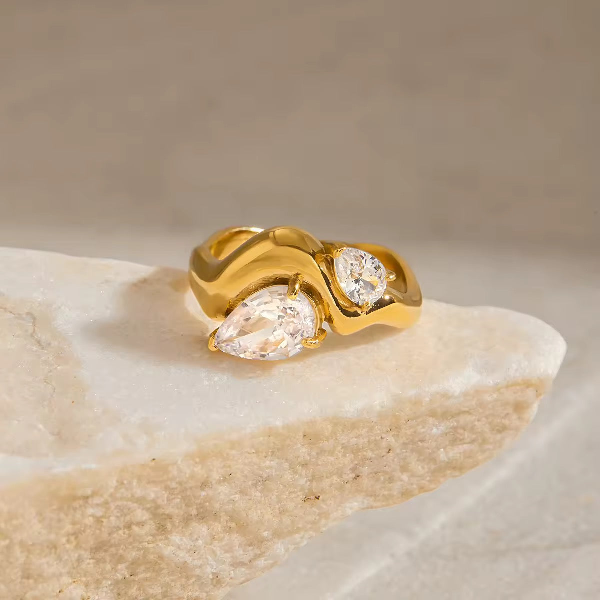 Halo Ring EMVE Jewels
