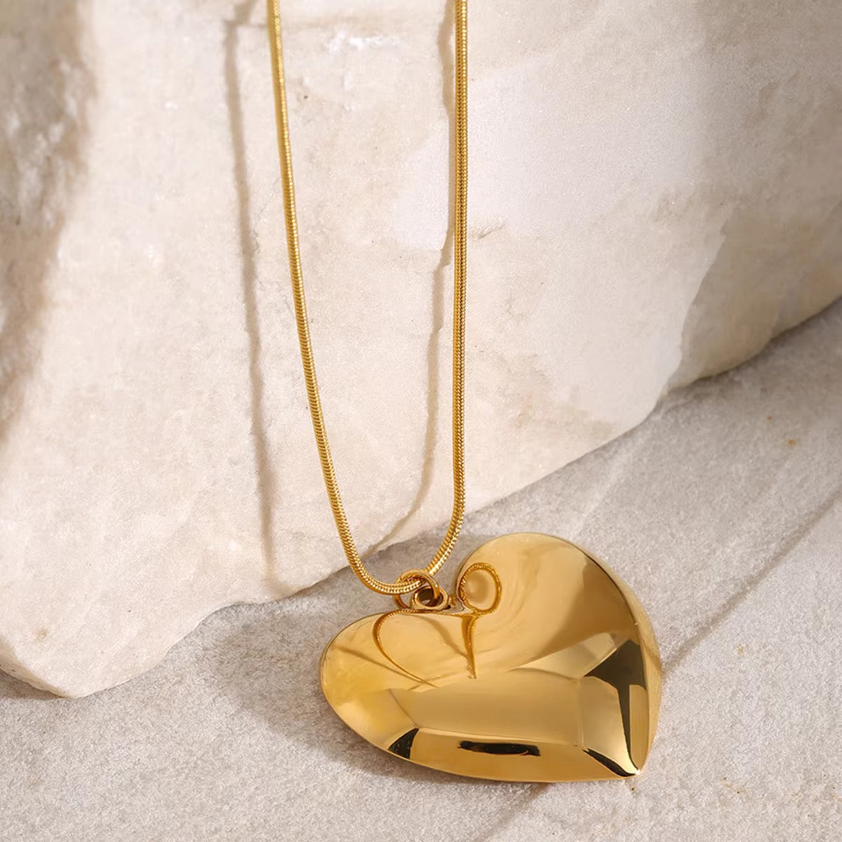 Amora Necklace EMVE Jewels