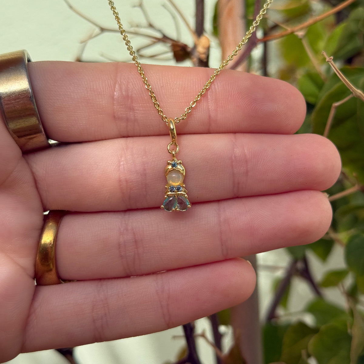 Sapphire Necklace EMVE Jewels