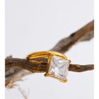 Delicate Shiny Cubic Zirconia Square Ring EMVE Jewels