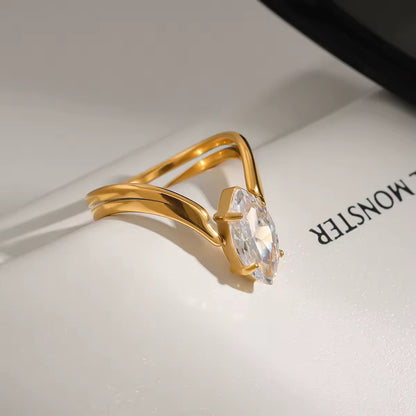 Elyra Ring EMVE Jewels
