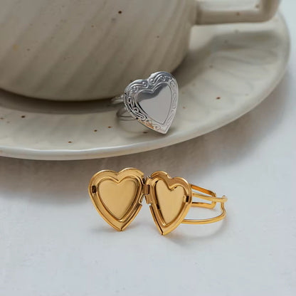 Amoura Locket Ring EMVE Jewels