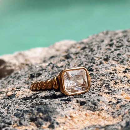 Joya Blanca Ring EMVE Jewels