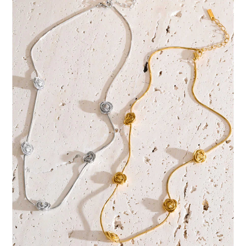 Floral Chain Collar Necklace in Gold EMVE Jewels